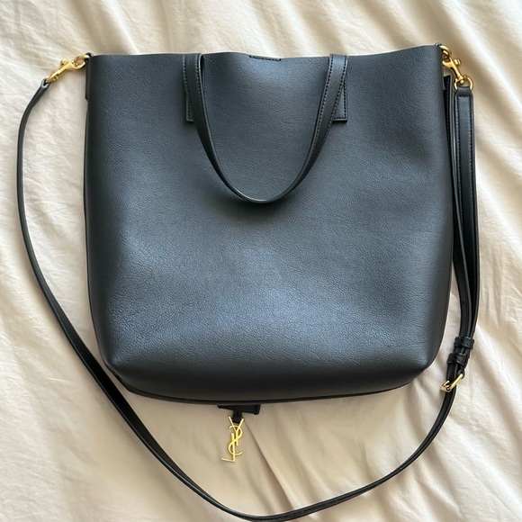Saint Laurent shopping north/south toy tote in smooth leather - Picture 3 of 4